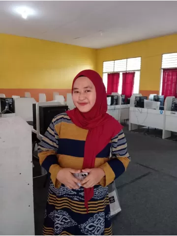 NINING SAHUPALA, S.Pd